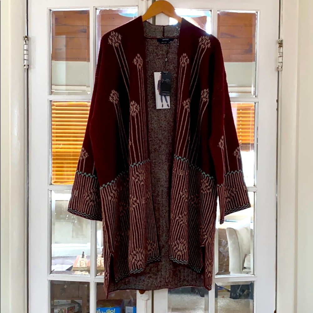 New with tags, Vertigo cardigan sweater. Size M